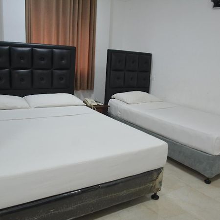 Saasha City Hotel Colombo Extérieur photo