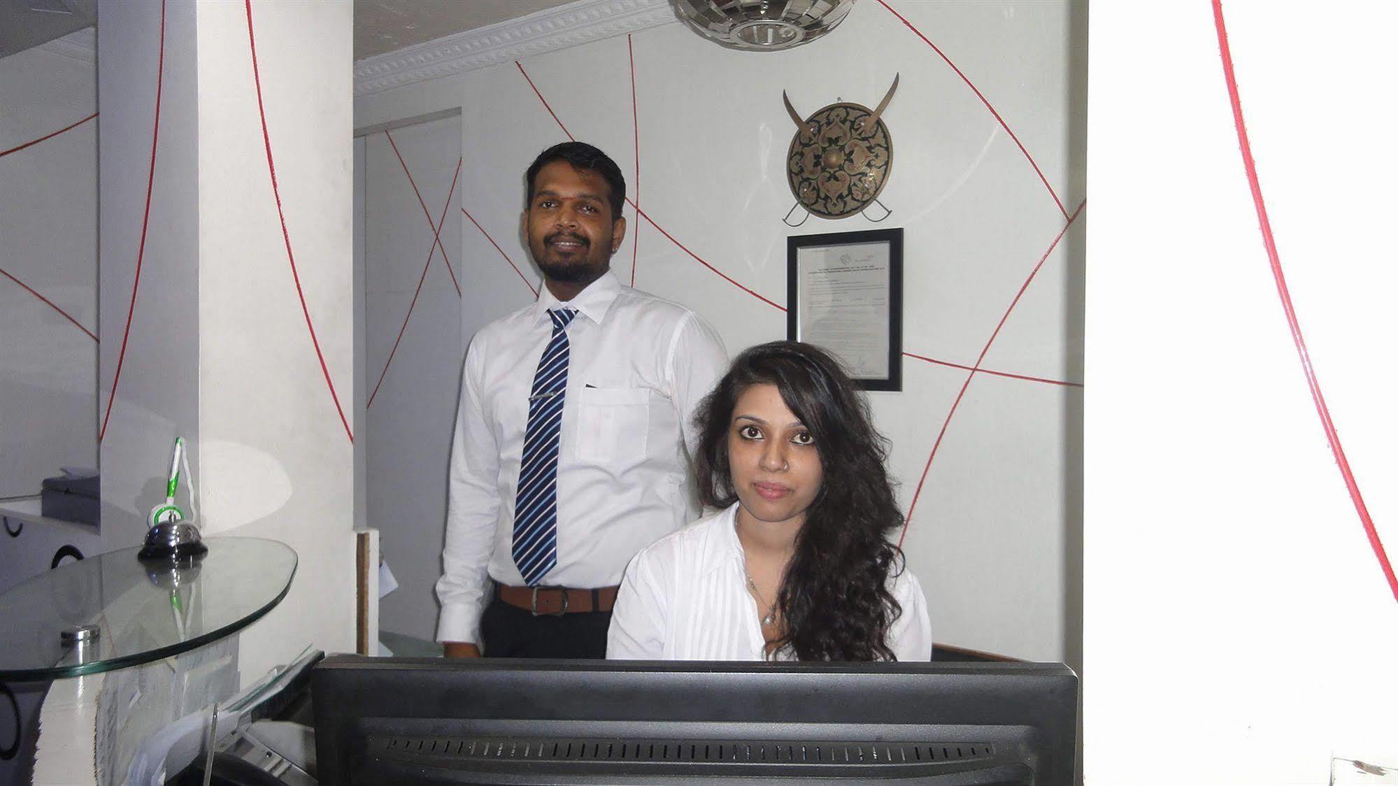 Saasha City Hotel Colombo Extérieur photo