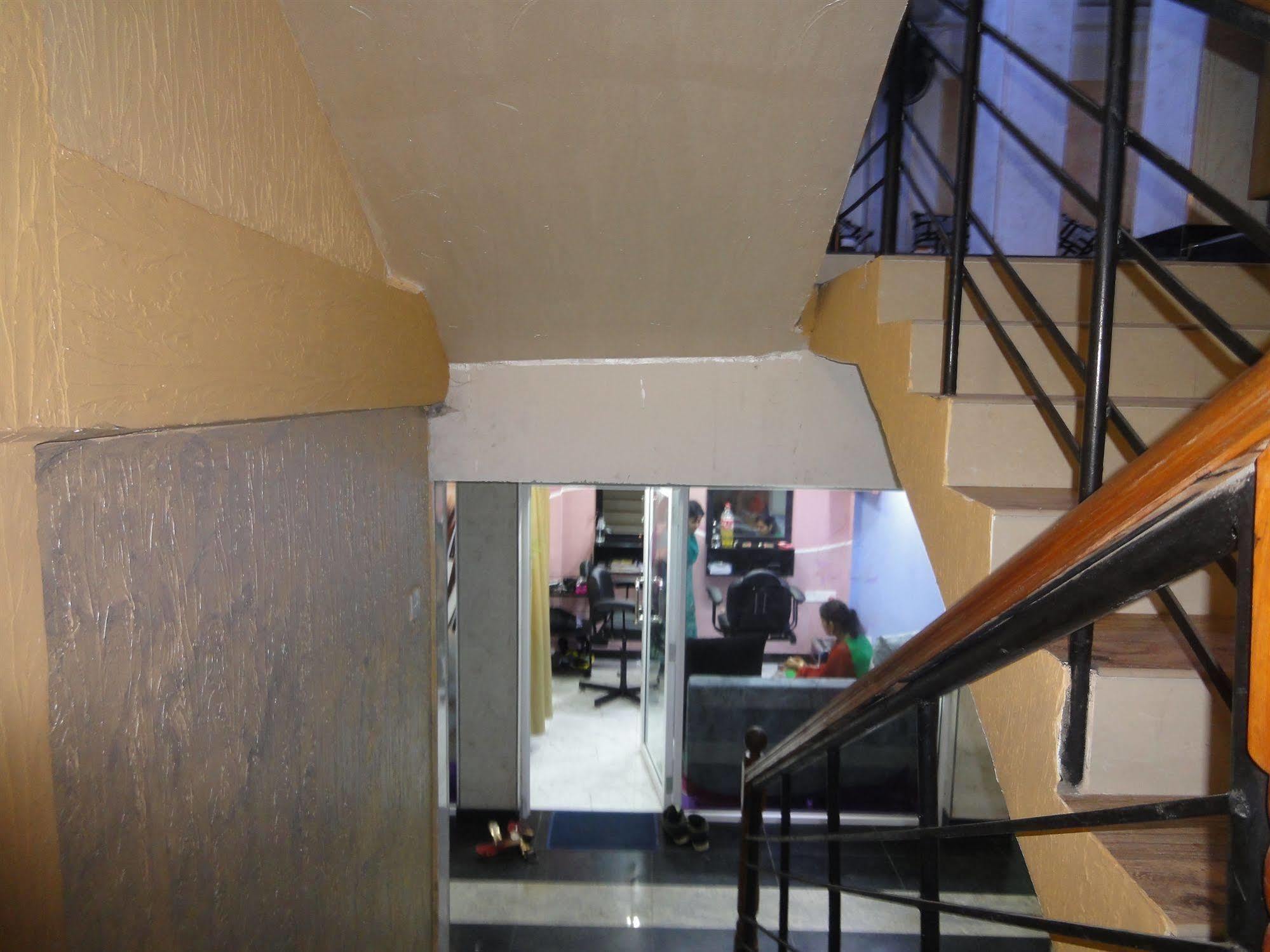 Saasha City Hotel Colombo Extérieur photo